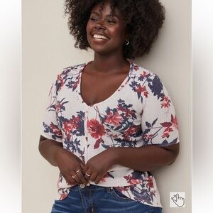 Torrid | Favorite Tunic Waffle V-Neck Faux Button-Front Hilo Tee Size 5X